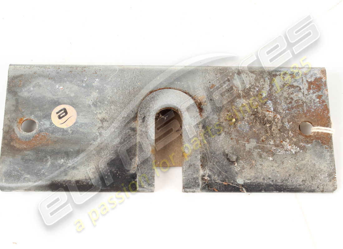 USED FERRARI SIDE BRAKET FOR BUMPER . PART NUMBER 65270200 (1)