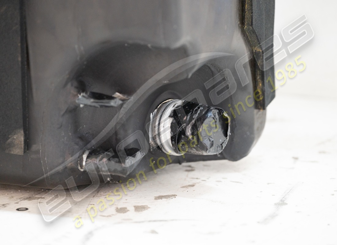 tanque de combustible ferrari usado. número de parte 282718 (5)