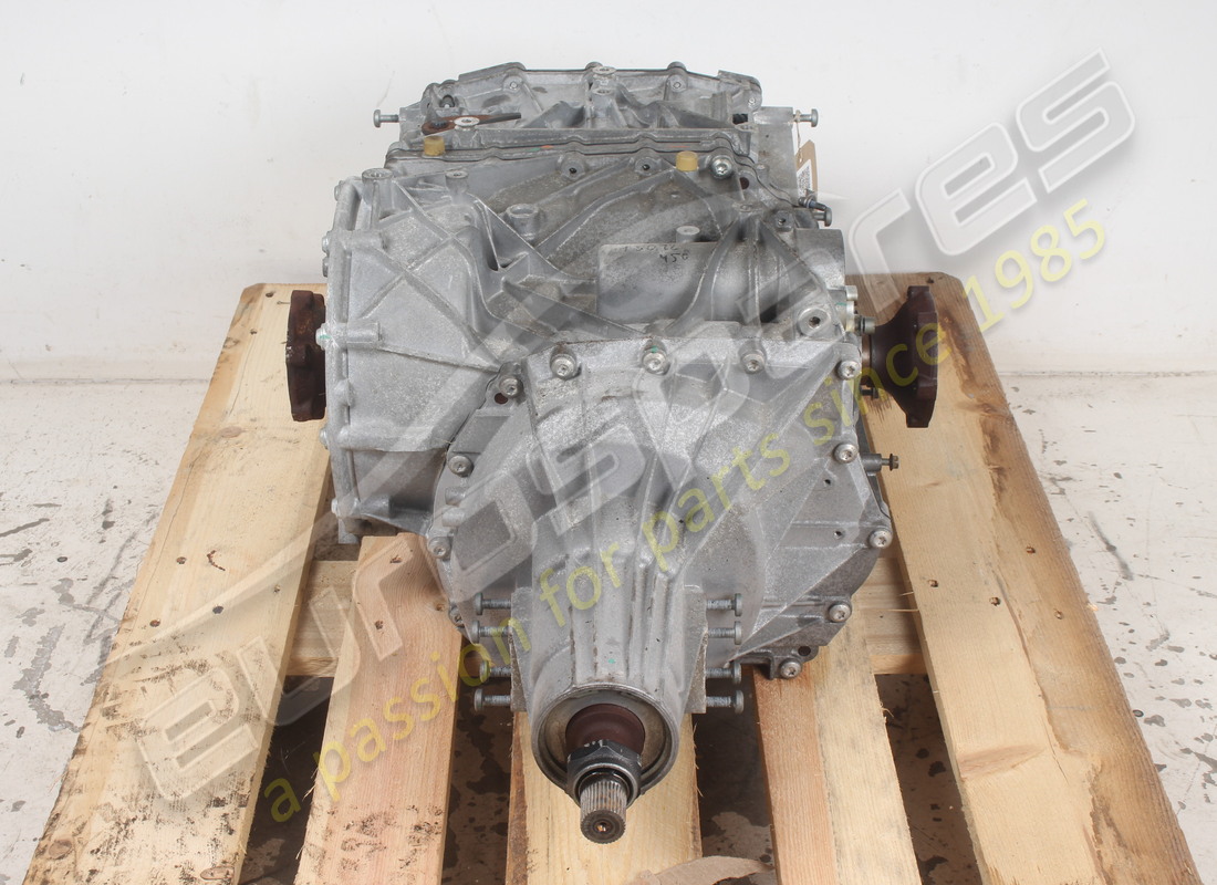 CAJA DE CAMBIOS DCT COMPLETA FERRARI USADA. NÚMERO DE PARTE 864807 (2) caja de cambios dct completa ferrari usada. número de parte 864807 (2)