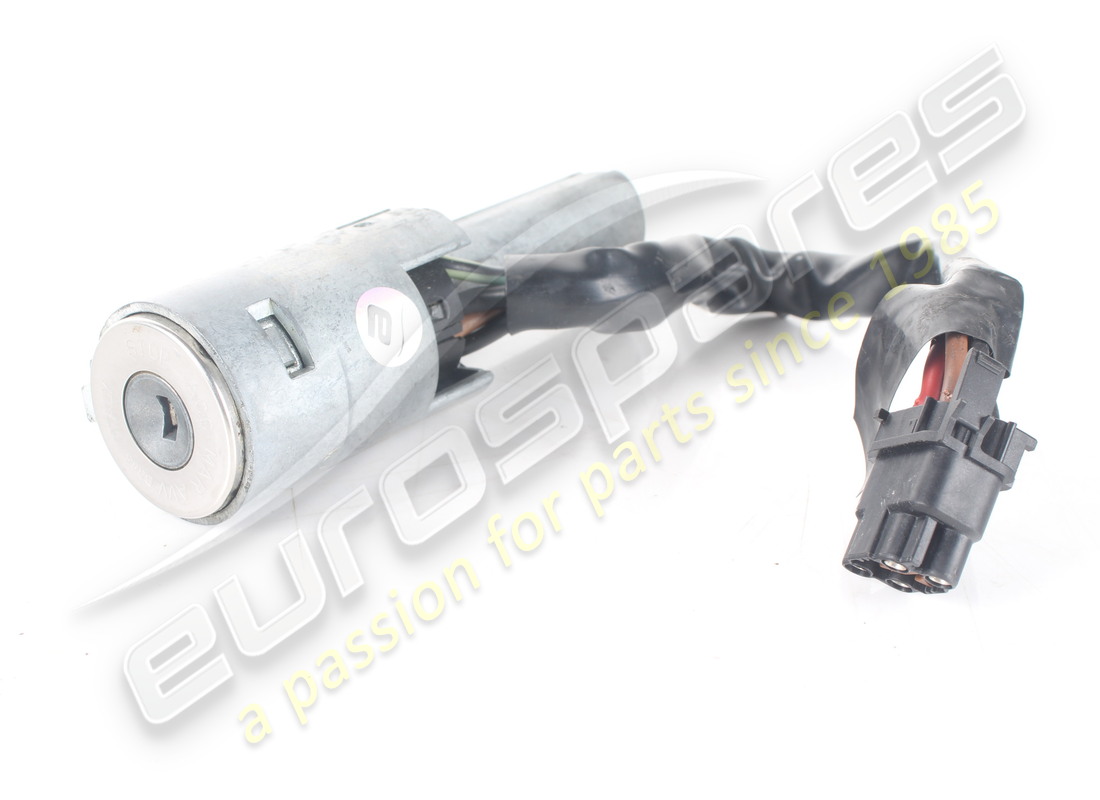 CUERPO DE BLOQUEO DE DIRECCIÓN USADO MASERATI. NÚMERO DE PIEZA 373400001 (7) cuerpo de bloqueo de dirección usado maserati. número de pieza 373400001 (7)