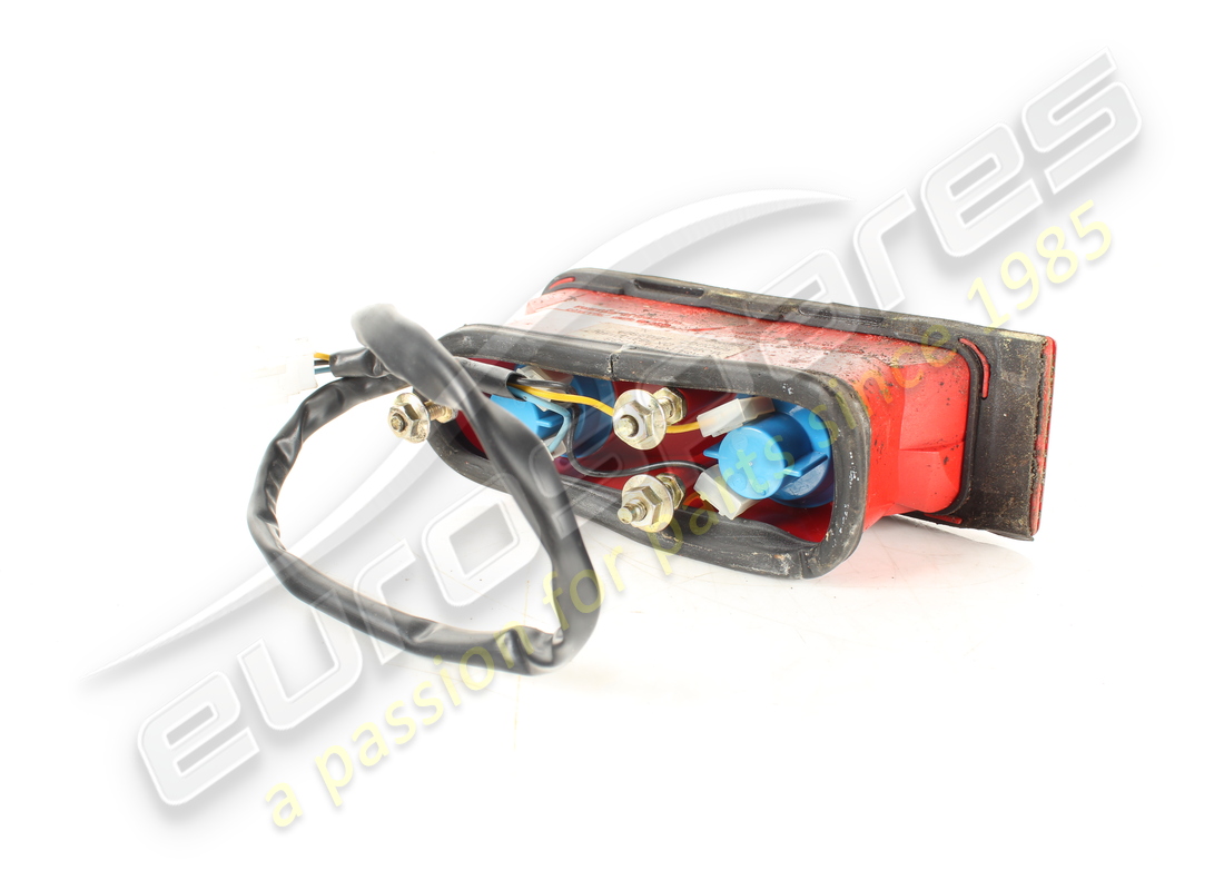 USADO MASERATI LUZ TRASERA DERECHA MÓVIL 3982099. NÚMERO DE PIEZA 383100148 (2) usado maserati luz trasera derecha móvil 3982099. número de pieza 383100148 (2)