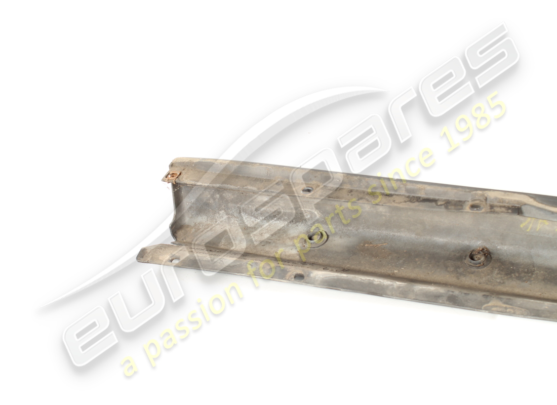 falda lateral izquierda maserati usada. número de parte 980000907 (7)