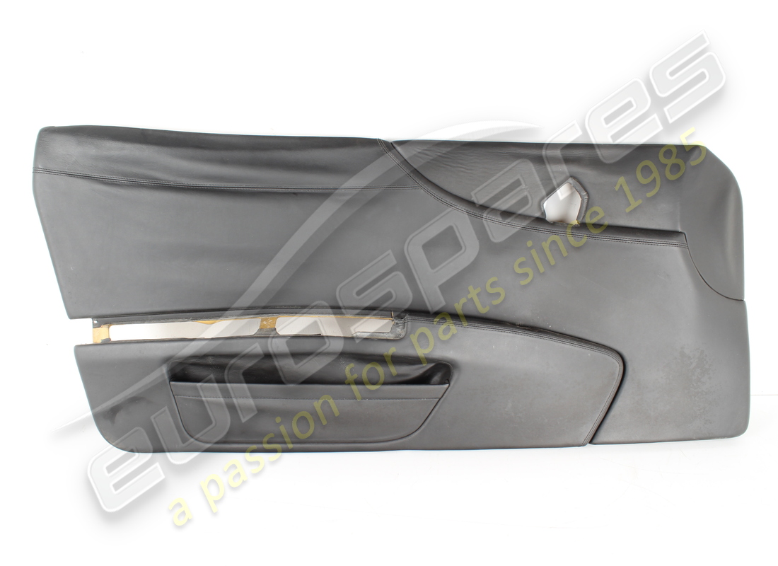 MOLDURA DE PUERTA DAÑADA Ferrari EN NEGRO VM8500. NÚMERO DE PIEZA 64584600 (1)
