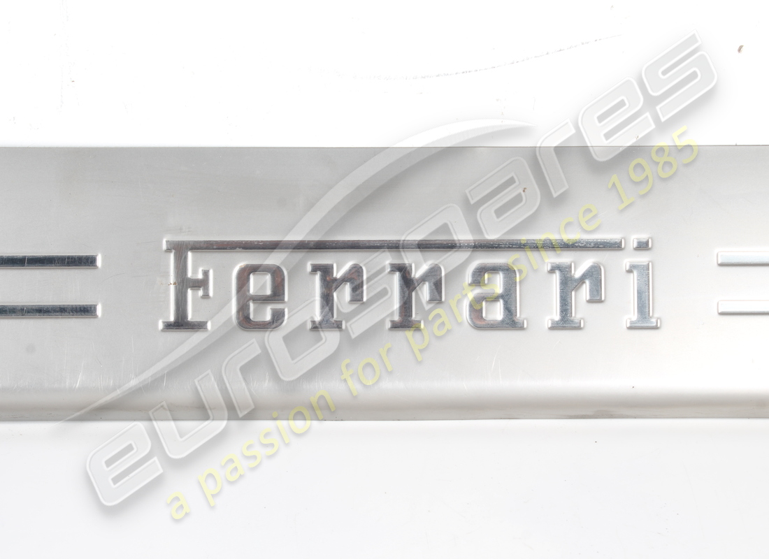 placa de rocket derecha ferrari usada. número de parte 83315100 (2)
