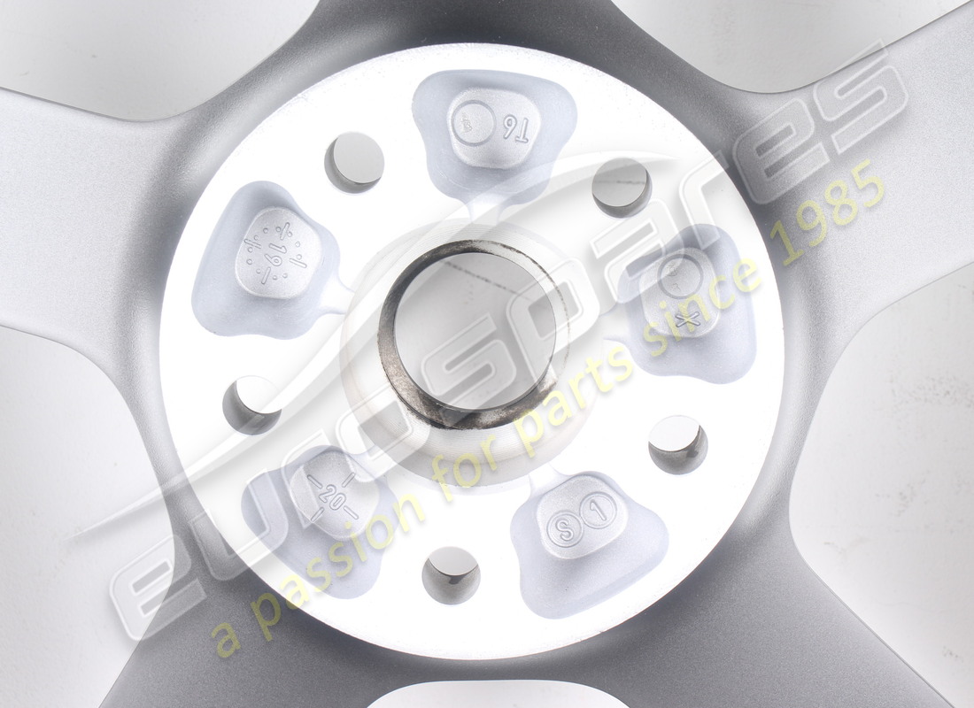 nueva ferrari rueda delantera. número de parte 336560 (5)