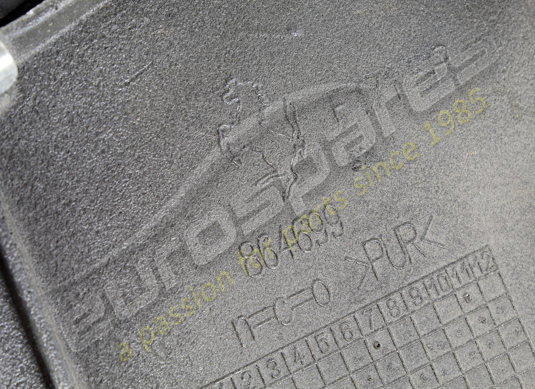 USADO Ferrari FIANCHETTO INFERIORE SX. COMPLETO . NÚMERO DE PARTE 973229 (1) USADO Ferrari FIANCHETTO INFERIORE SX. COMPLETO . NÚMERO DE PARTE 973229 (1)