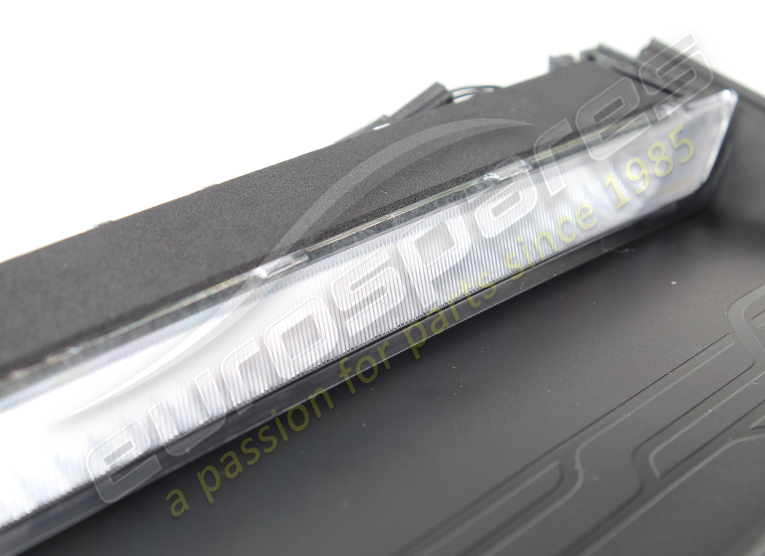 luz de freno nueva porsche. número de pieza 9j1945087e (2)