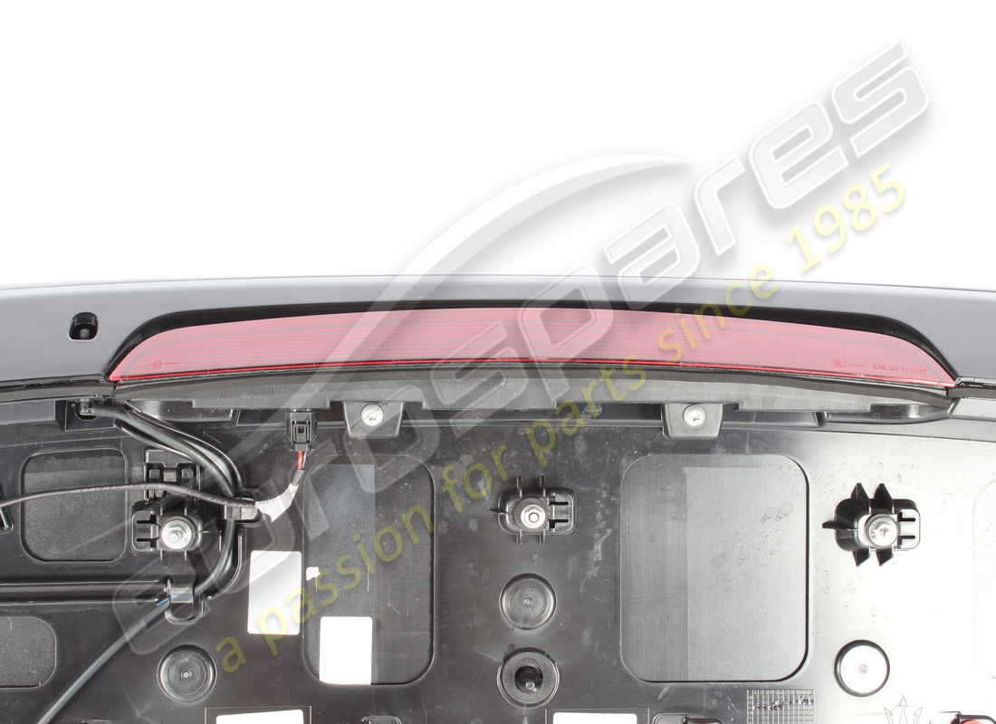 spoiler trasero maserati usado. número de parte 673013855 (3)