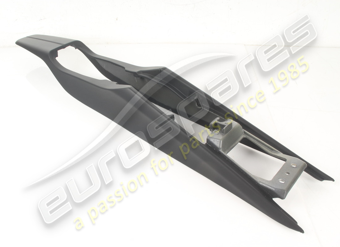 estructura de la unidad de consola central trasera ferrari usada. número de pieza 811983 (2)