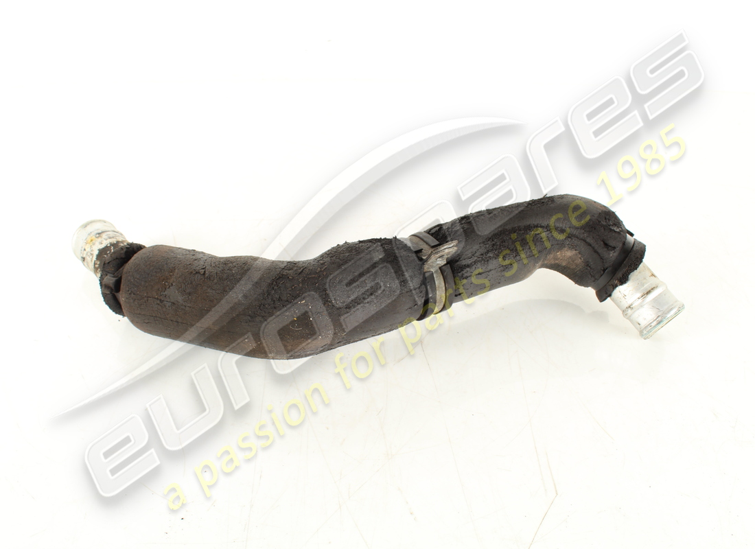 TUBERÍA DE AGUA IZQUIERDA USADA Ferrari. NÚMERO DE PIEZA 122856 (1)