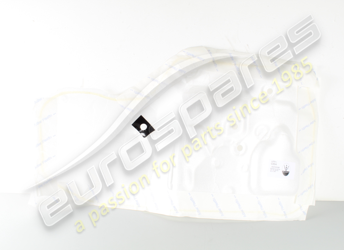 NUEVO MASERATI PROTECTOR DE AGUA DERECHO EN LA PUERTA. NÚMERO DE PIEZA 82215100 (1) nuevo maserati protector de agua derecho en la puerta. número de pieza 82215100 (1)