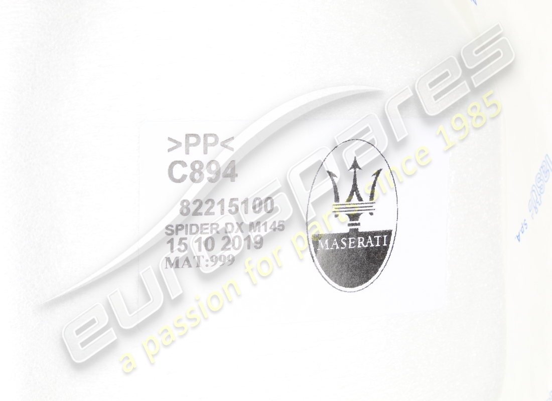NUEVO MASERATI PROTECTOR DE AGUA DERECHO EN LA PUERTA. NÚMERO DE PIEZA 82215100 (2) nuevo maserati protector de agua derecho en la puerta. número de pieza 82215100 (2)