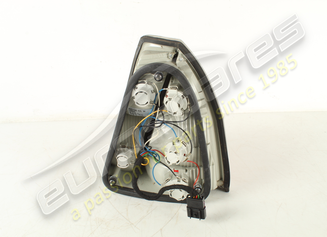 LUZ TRASERA IZQUIERDA USADA MASERATI. NÚMERO DE PIEZA 190849 (2) luz trasera izquierda usada maserati. número de pieza 190849 (2)