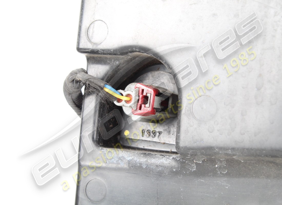 DEPÓSITO DE ARANDELA MASERATI USADO. NÚMERO DE PARTE 670001648 (4) depósito de arandela maserati usado. número de parte 670001648 (4)