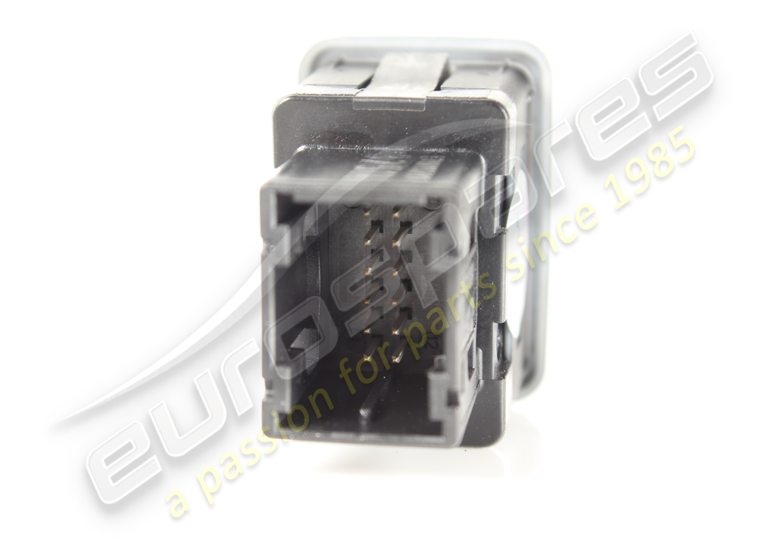 toma usb usada ferrari. número de pieza 303226 (2)