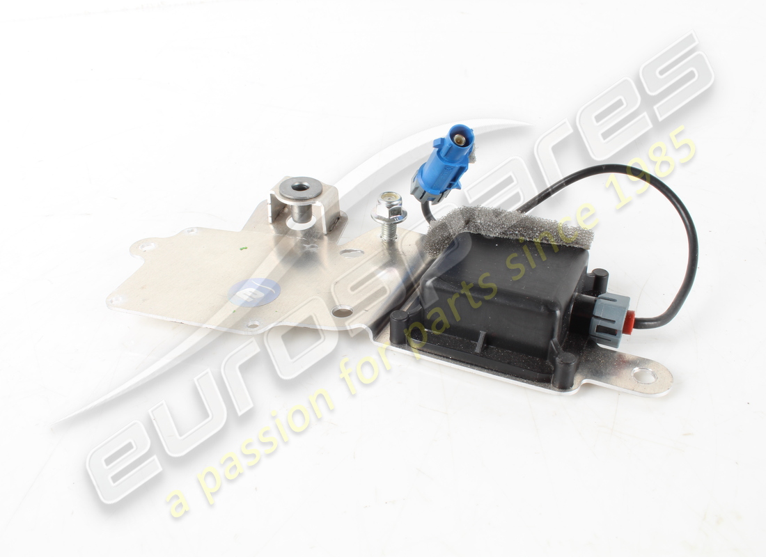 ANTENA GNSS Ferrari USADA . NÚMERO DE PARTE 957961 (1) ANTENA GNSS Ferrari USADA . NÚMERO DE PARTE 957961 (1)