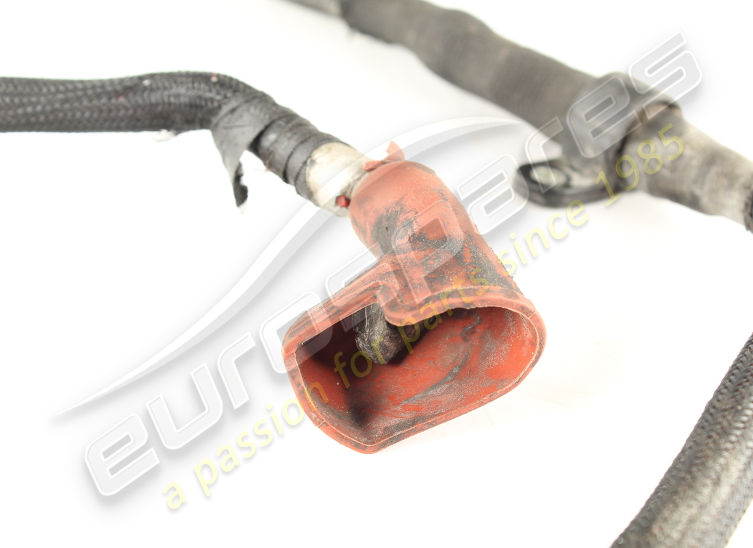 CABLE USADO FERRARI DE ALTERNADOR A MOTOR DE ARRANQUE. NÚMERO DE PIEZA 262817 (2) cable usado ferrari de alternador a motor de arranque. número de pieza 262817 (2)