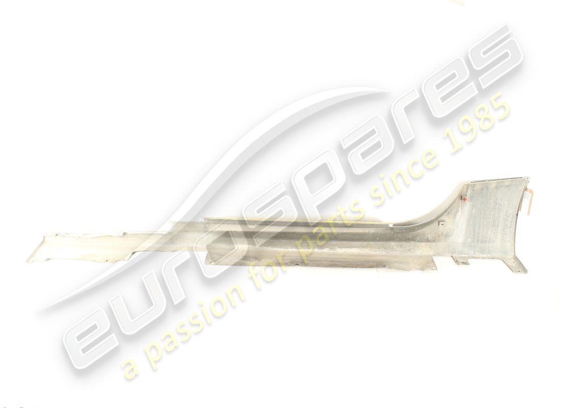 used ferrari rh sill trim lateral trim. part number 83314910 (4)
