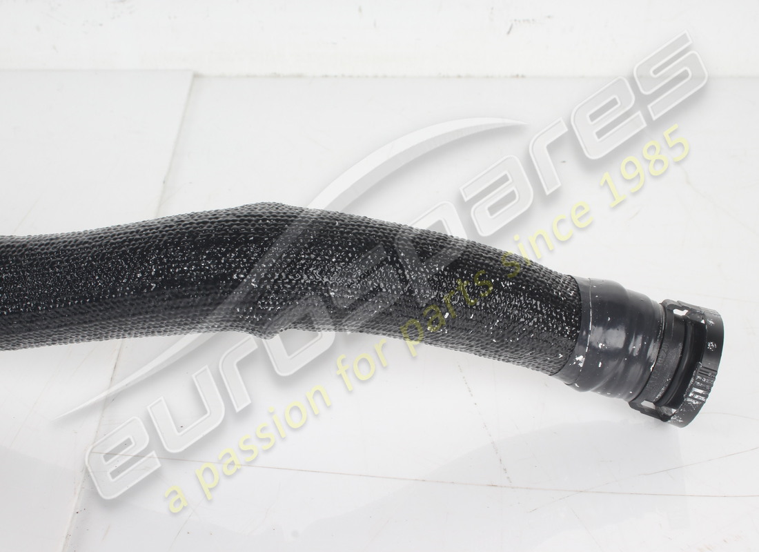 TUBO DE VÁLVULA DE DESCARGA RÍGIDA DERECHA USADO FERRARI. NÚMERO DE PIEZA 847291 (2) tubo de válvula de descarga rígida derecha usado ferrari. número de pieza 847291 (2)