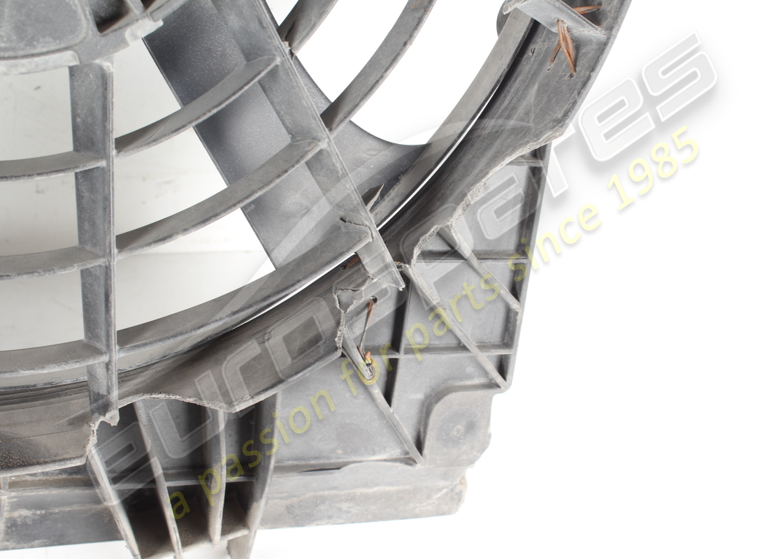 carenado ferrari con ventiladores eléctricos dañado. número de pieza 267211 (3)