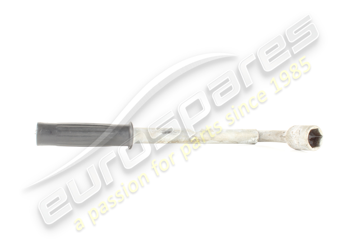 LLAVE DE RUEDA USADA Maserati CH.19. NÚMERO DE PIEZA 369802102 (1)