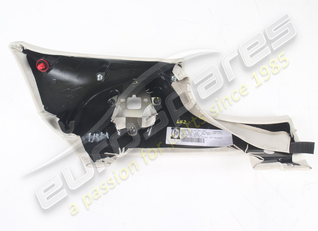 paneles inferiores del tablero usados eurospares en cuero gris claro 4301. los números de pieza 947673 y 947672 son de cuero, no de alcántara. número de pieza eap1723553 (10)