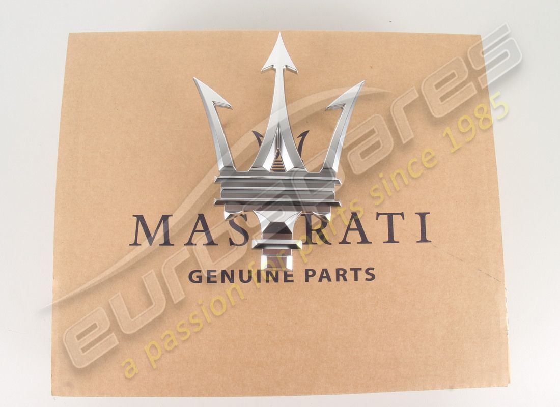 nueva insignia maserati maserati. número de parte 670200654 (3)