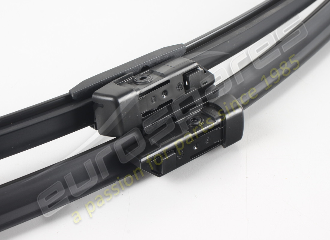 nuevo kit maserati limpiaparabrisas. número de parte 673012892 (2)