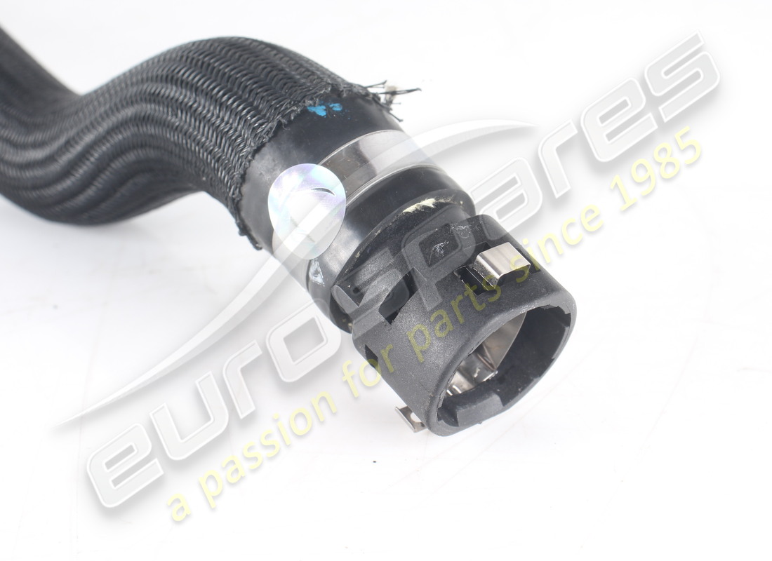 TUBERÍA USADA FERRARI DESDE EL CALENTADOR HASTA LA TERMINAL SUPERIOR. NÚMERO DE PIEZA 266390 (2) tubería usada ferrari desde el calentador hasta la terminal superior. número de pieza 266390 (2)