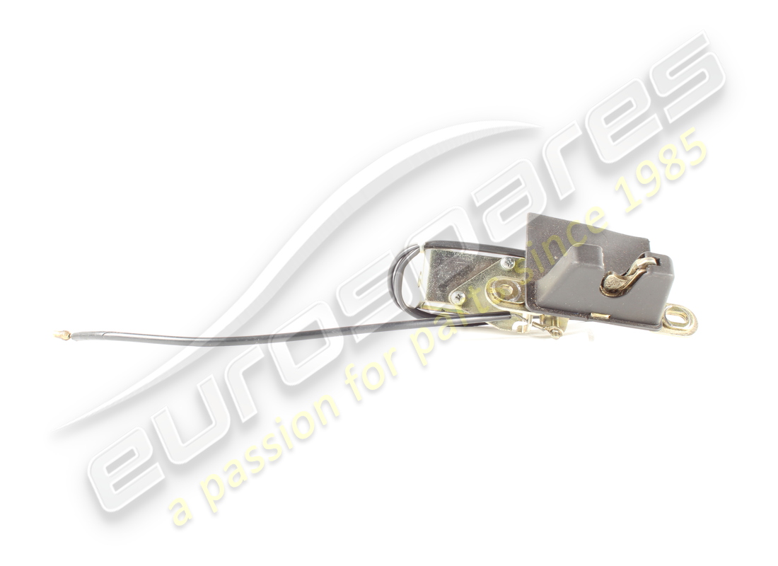 CERRADURA DE COMPARTIMENTO DE EQUIPAJE USADA Maserati. NÚMERO DE PIEZA 374705108 (1)