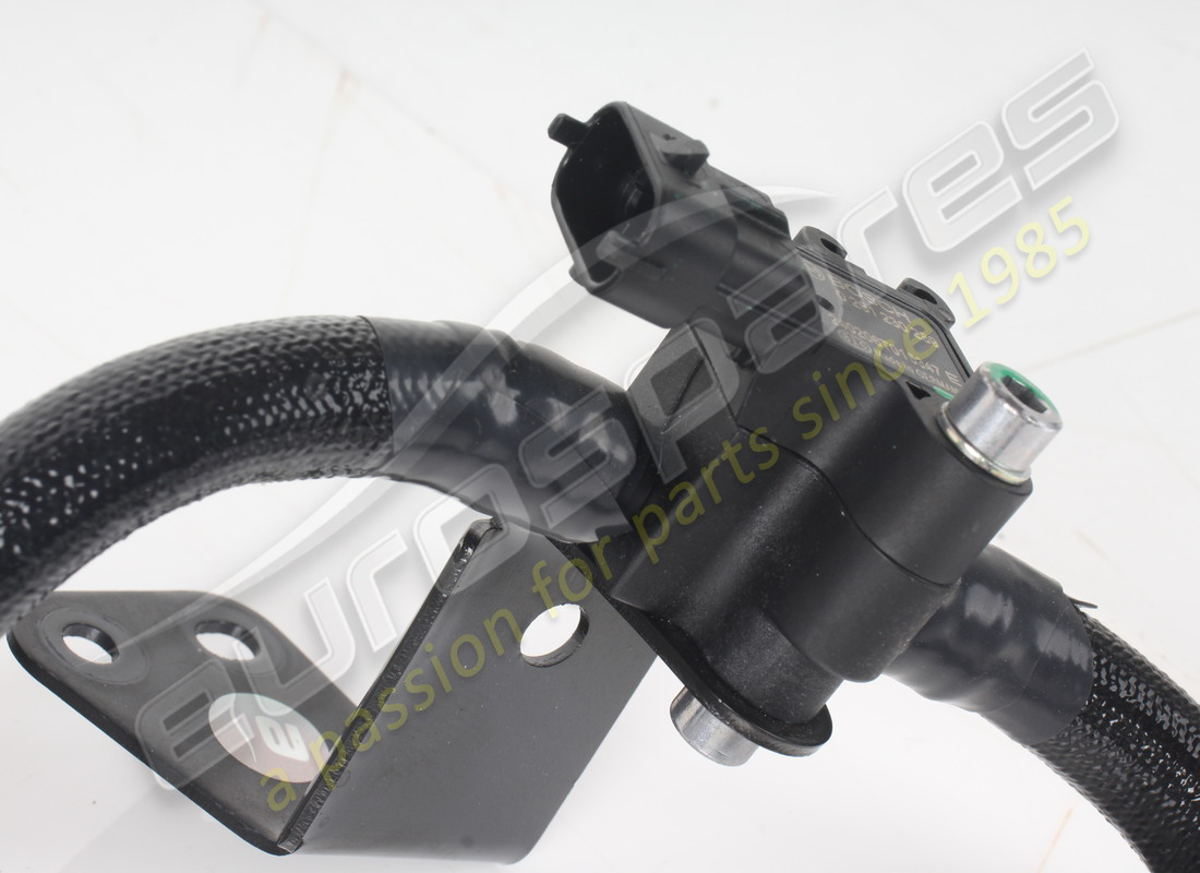 USADO FERRARI TUBO DE TEV SX A VENTURI SX. NÚMERO DE PIEZA 808848 (3) usado ferrari tubo de tev sx a venturi sx. número de pieza 808848 (3)