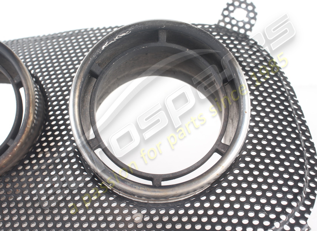 PUNTA DEL TUBO DE ESCAPE DERECHO FERRARI USADA. NÚMERO DE PARTE 87787300 (5) punta del tubo de escape derecho ferrari usada. número de parte 87787300 (5)