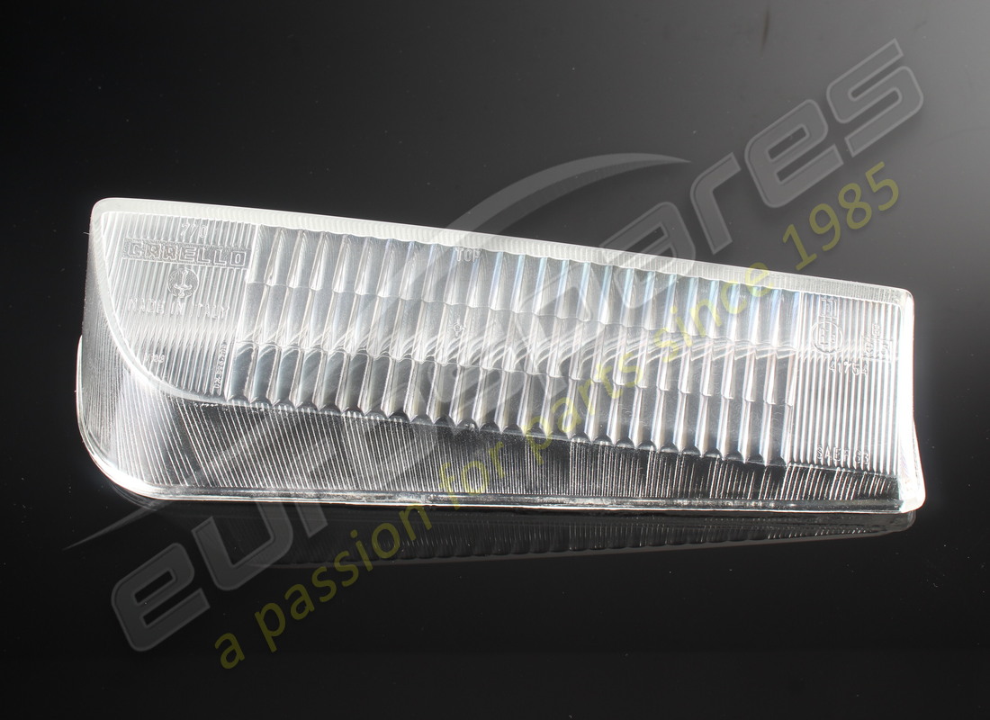 NEW EUROSPARES RH LOWER PLASTIC LENS . PART NUMBER 61882300L (1)