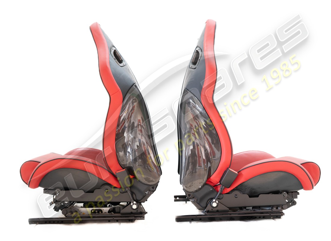 USED FERRARI CARBON SEATS (RHD). PART NUMBER EAP1552588 (9) used ferrari carbon seats (rhd). part number eap1552588 (9)