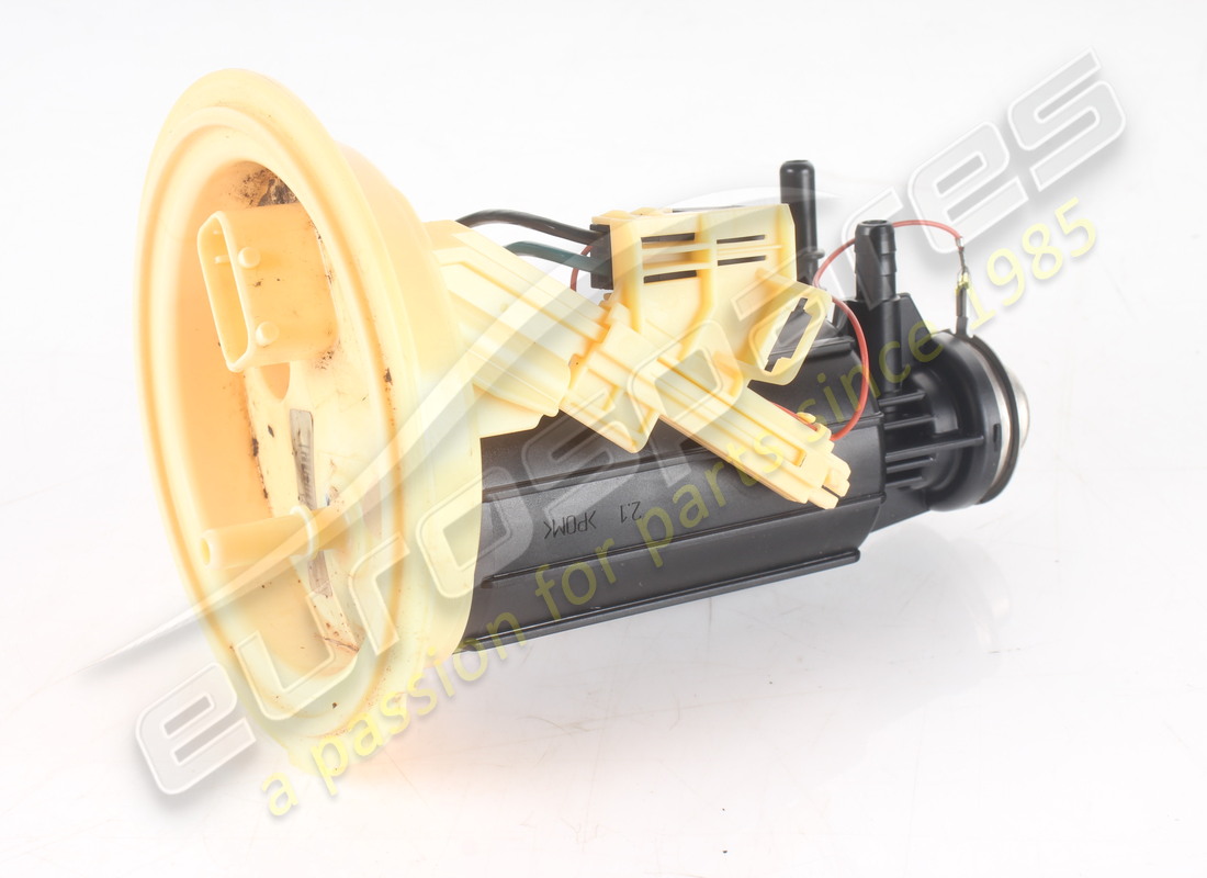 FILTRO DE BOMBA DE COMBUSTIBLE DERECHO FERRARI USADO. NÚMERO DE PARTE 282784 (2) filtro de bomba de combustible derecho ferrari usado. número de parte 282784 (2)