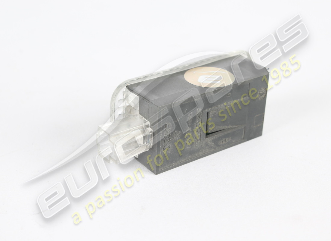 luz de entrada usada lamborghini fussraum. número de pieza 4e0947415a (2)