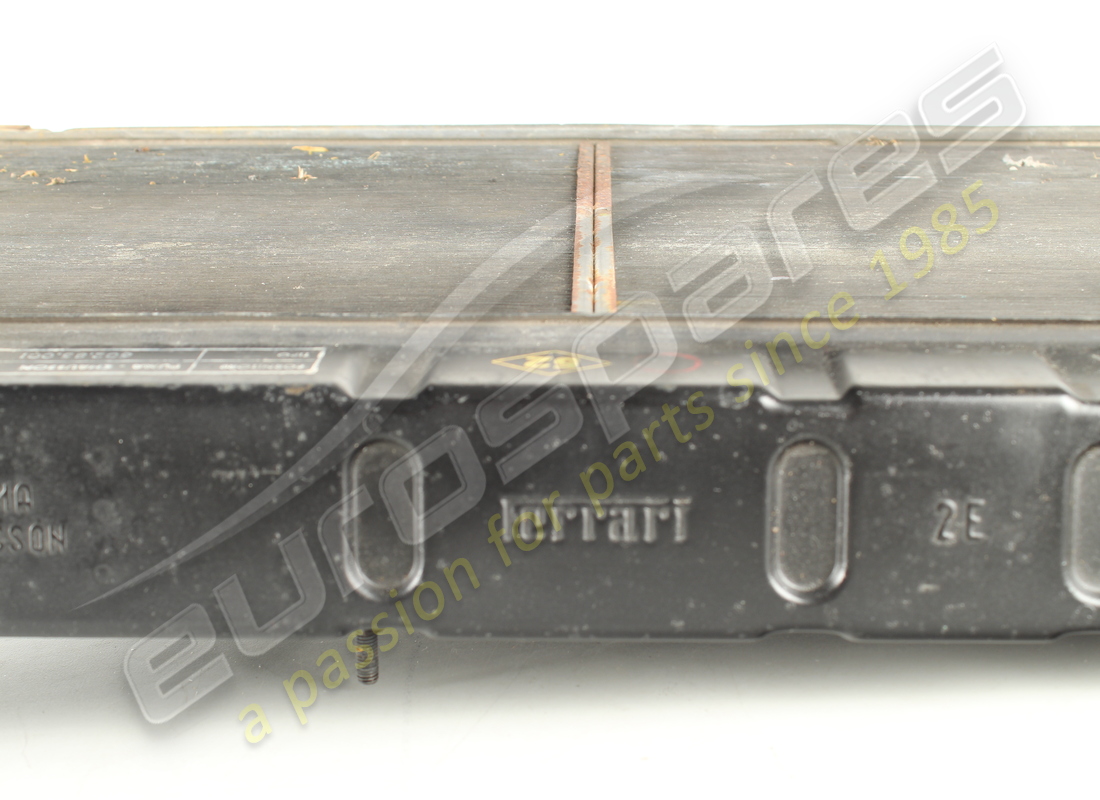 RADIADOR DE AGUA FERRARI USADO. NÚMERO DE PARTE 116287 (4) radiador de agua ferrari usado. número de parte 116287 (4)