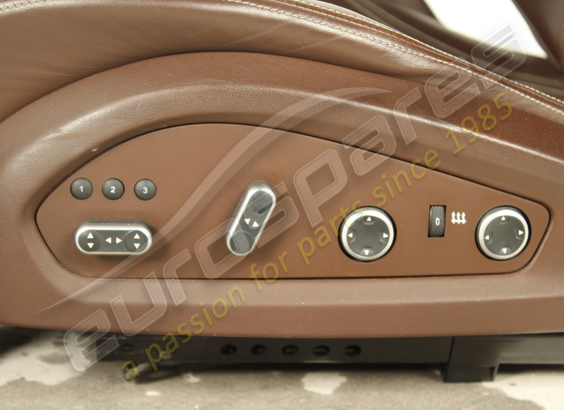 juego de asientos completo usado ferrari con lunas traseras. número de pieza eap1564144 (9)