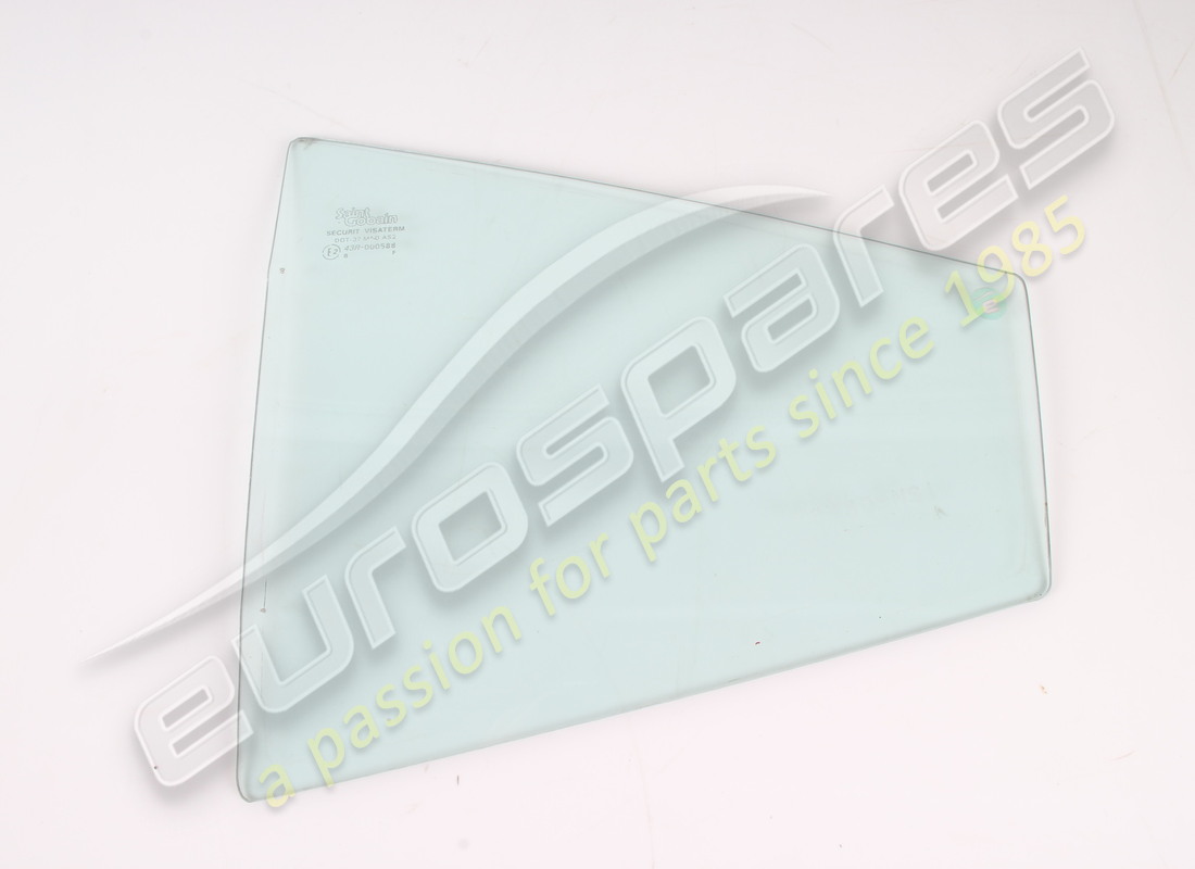 CRISTAL DE LUZ DE CUARTO TRASERO IZQUIERDO Ferrari GTS USADO. NÚMERO DE PARTE 60162906 (1) CRISTAL DE LUZ DE CUARTO TRASERO IZQUIERDO Ferrari GTS USADO. NÚMERO DE PARTE 60162906 (1)