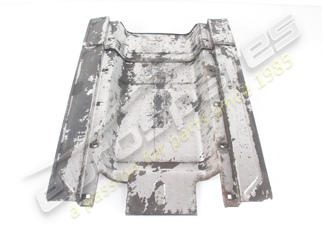 usado maserati mamparo. número de pieza 379000118 (2)