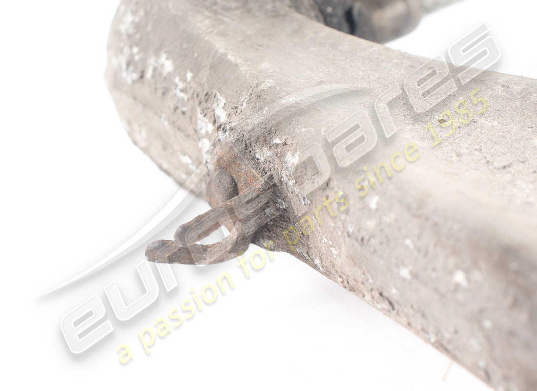 PALANCA INFERIOR DE SUSPENSIÓN TRASERA IZQUIERDA MASERATI USADA. NÚMERO DE PIEZA 387000013 (8) palanca inferior de suspensión trasera izquierda maserati usada. número de pieza 387000013 (8)