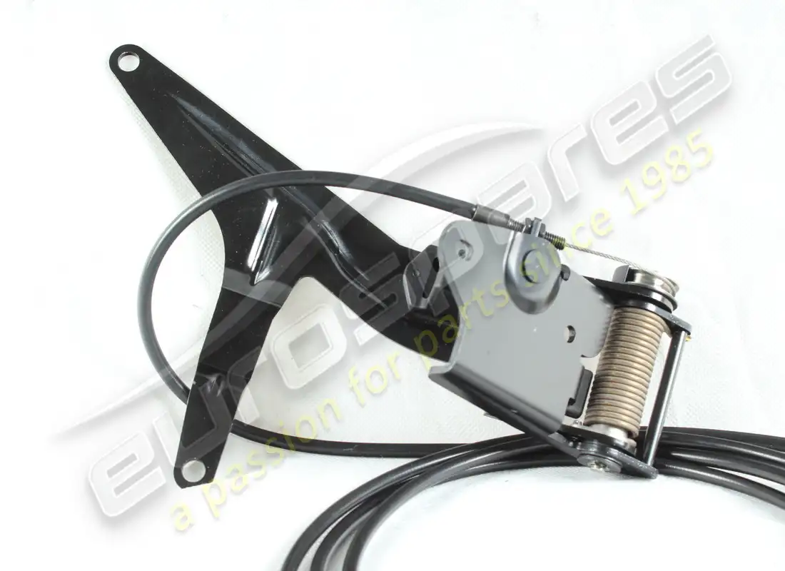 nueva bisagra de solapa externa izquierda maserati. número de pieza 83083400 (2)