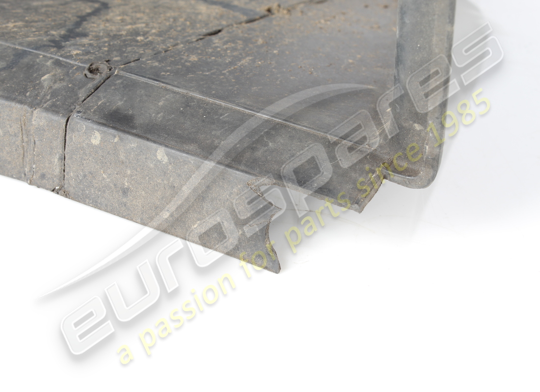 conducto de aire izquierdo maserati usado. número de pieza 372000257 (3)