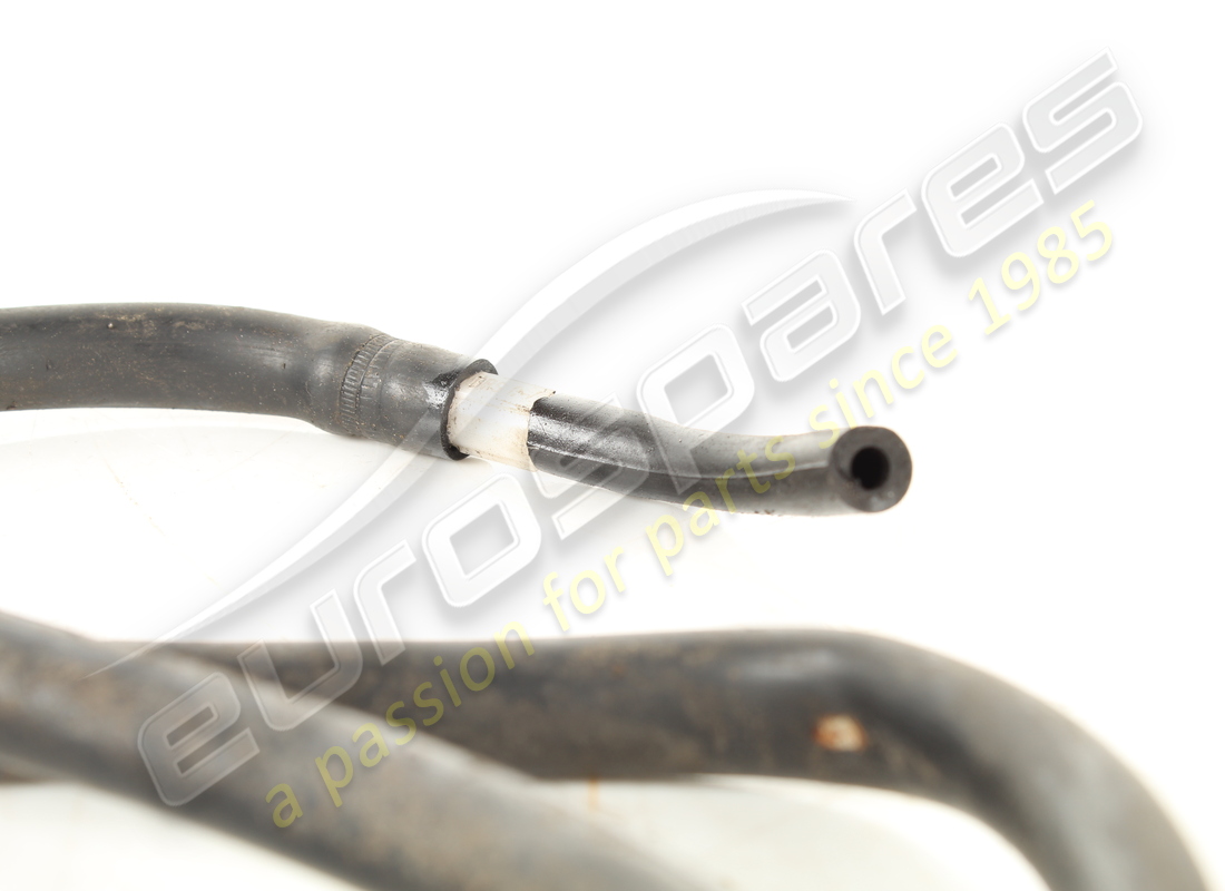 MANGUERA DE DRENAJE DE AGUA USADA MASERATI. NÚMERO DE PIEZA 388100450 (3) manguera de drenaje de agua usada maserati. número de pieza 388100450 (3)