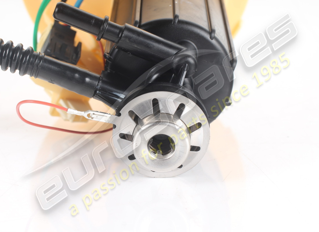 FILTRO DE BOMBA DE COMBUSTIBLE IZQUIERDO FERRARI USADO. NÚMERO DE PARTE 282785 (6) filtro de bomba de combustible izquierdo ferrari usado. número de parte 282785 (6)