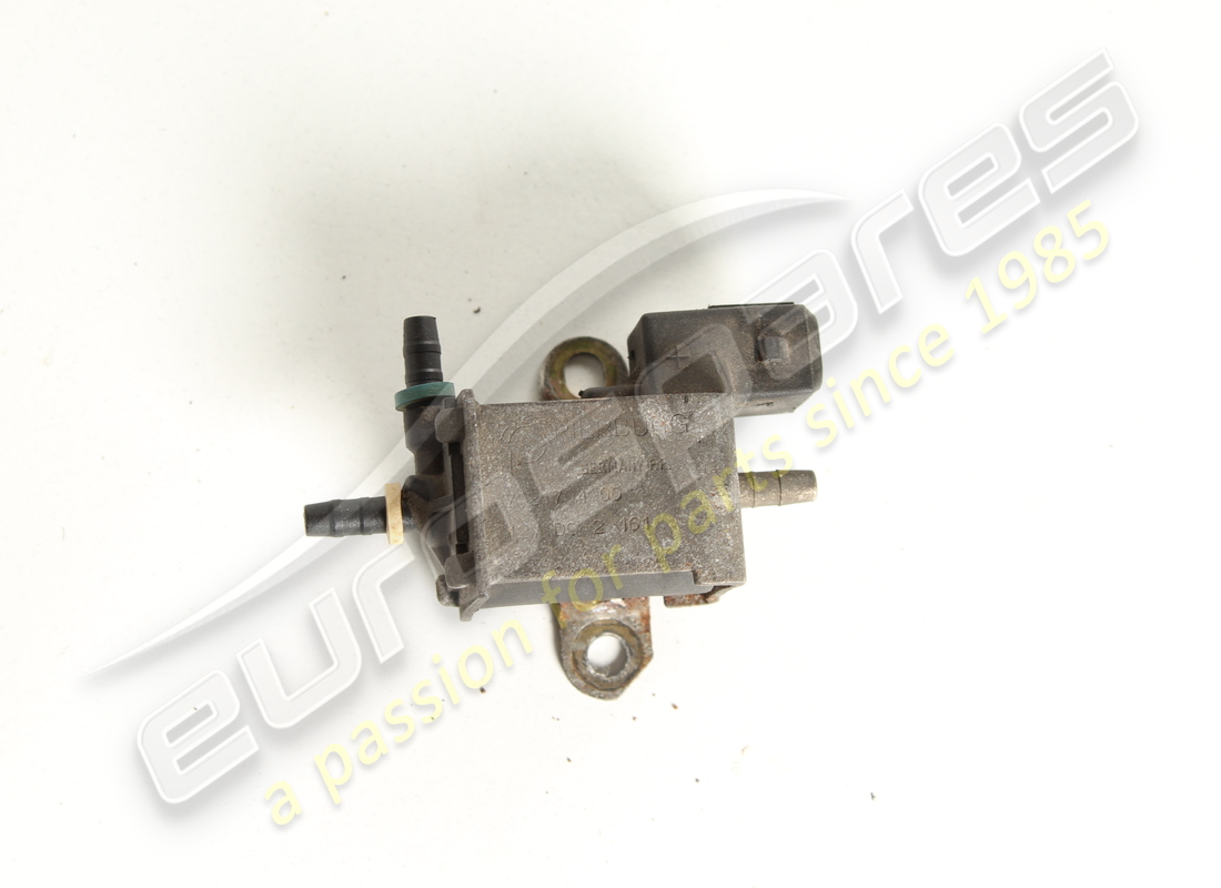 válvula solenoide ferrari usada. número de parte 154384 (1)