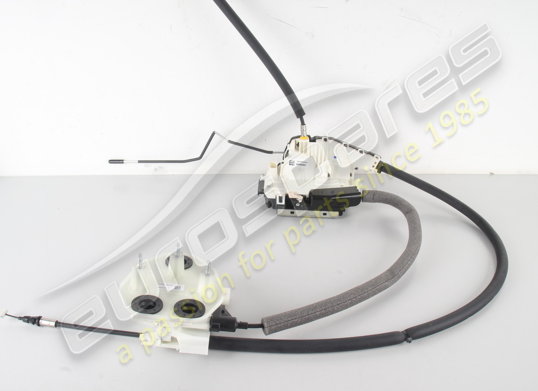 nueva maserati cerradura de la puerta delantera derecha. número de parte 670216492 (3)