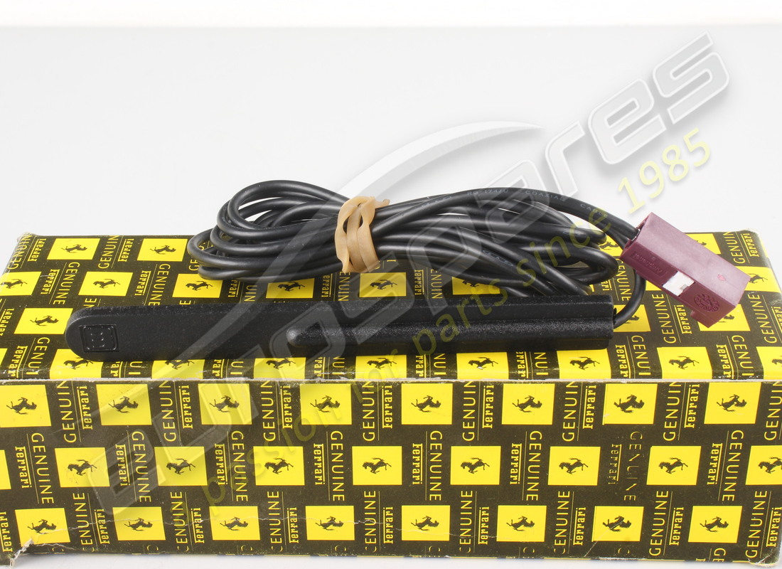 nueva antena gsm ferrari - phantom 918 - número de pieza val. 226131 (2)