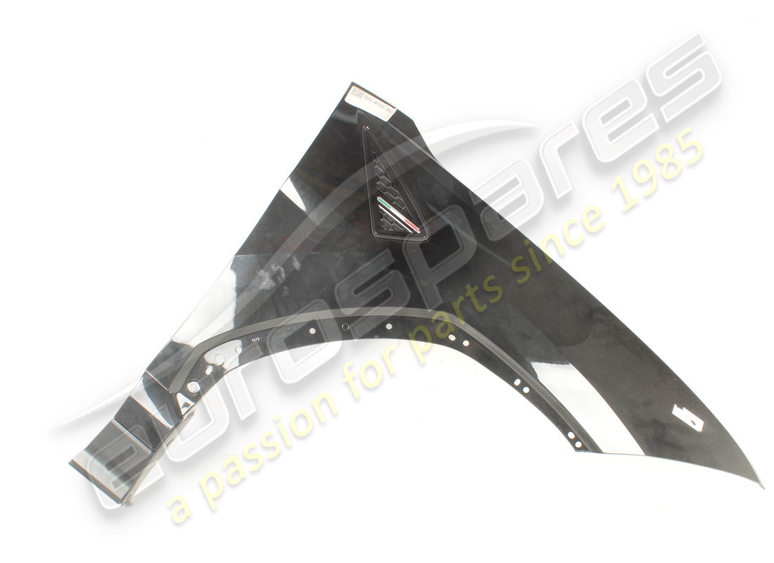 GUARDABARROS DELANTERO DERECHO Lamborghini USADO. NÚMERO DE PARTE 4ML821106A (1)