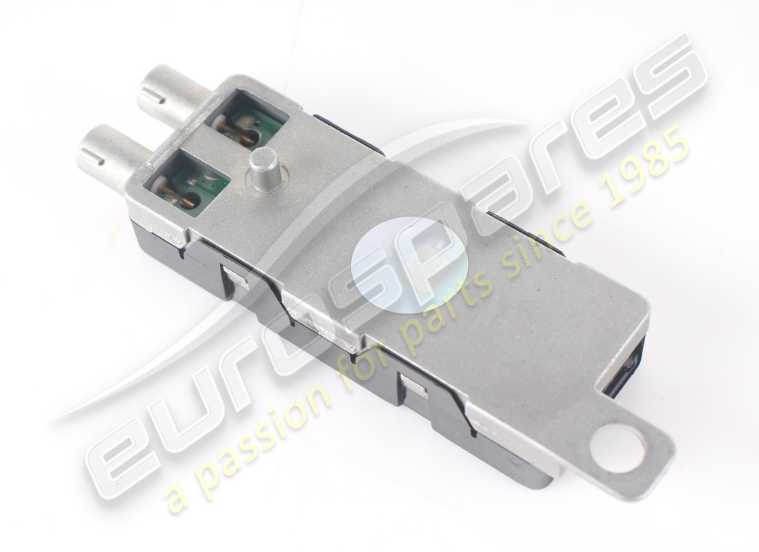 amplificador ferrari fm2/dab usado. número de parte 298613 (2)